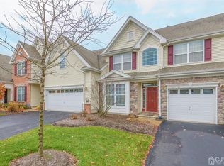 5 Barbour Ct, Old Bridge, NJ 08857