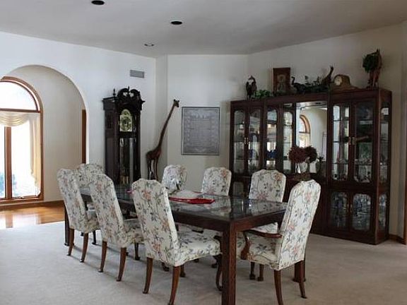 Formal Dining