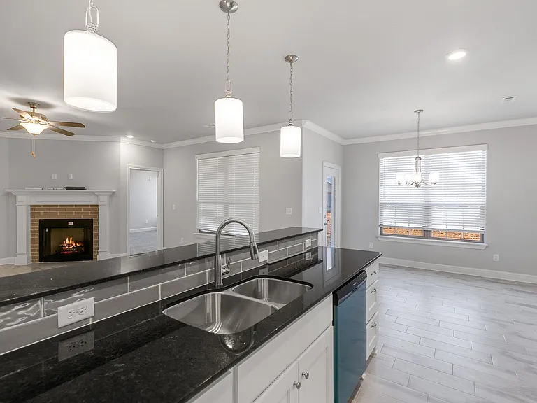 500 Piper Ln — Photo 7