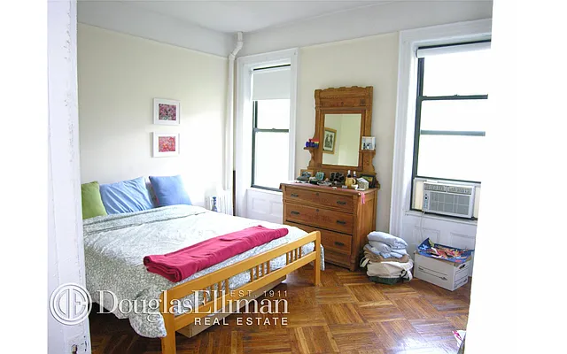 Rented by Douglas Elliman | media 20