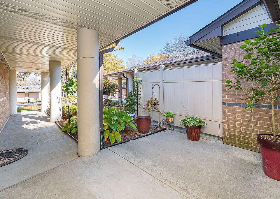 981 Wexford Way, photo 29