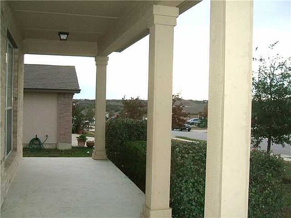 3rd image of 351 Oxford Dr