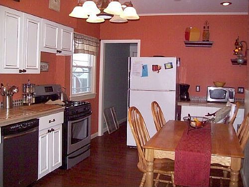 2nd image of 27 Mang Ave