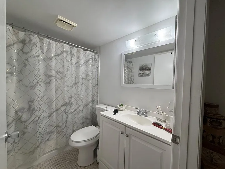 7420 NW 18th St #203 — Photo 9
