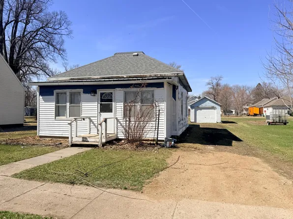 536 Cedar Ave, Westbrook, MN 56183