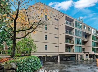 15512 Country Club Dr APT B12, Bothell, WA
