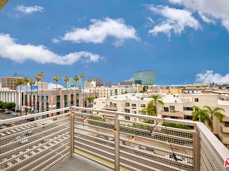 436 S Virgil Ave #Penthouse 1 — Photo 9