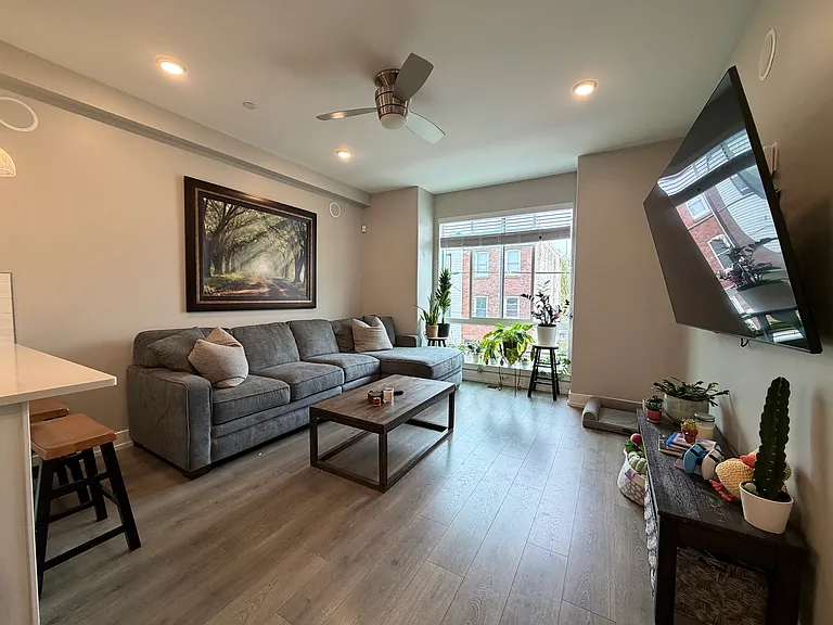 2535 N Howard St #2 — Photo 1