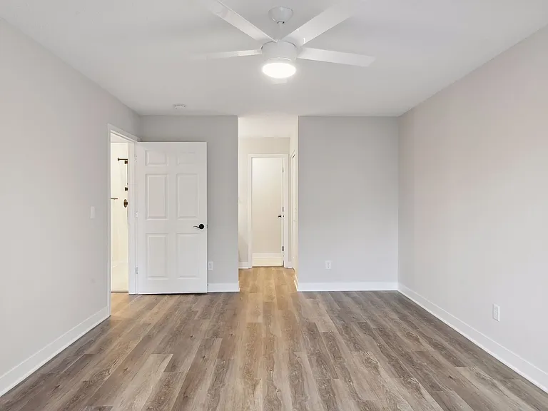 3200 Virginia Ave S #305 — Photo 13