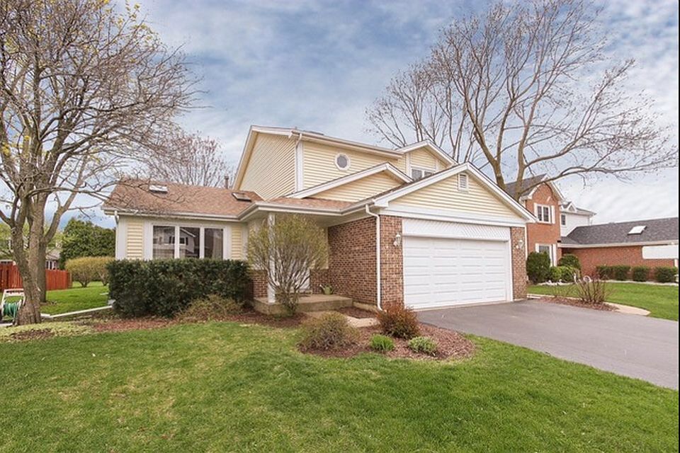 1st image of 275 Denberry Dr