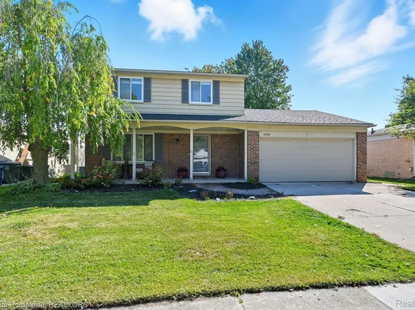 1494 Ranier Blvd, Canton, MI 48187