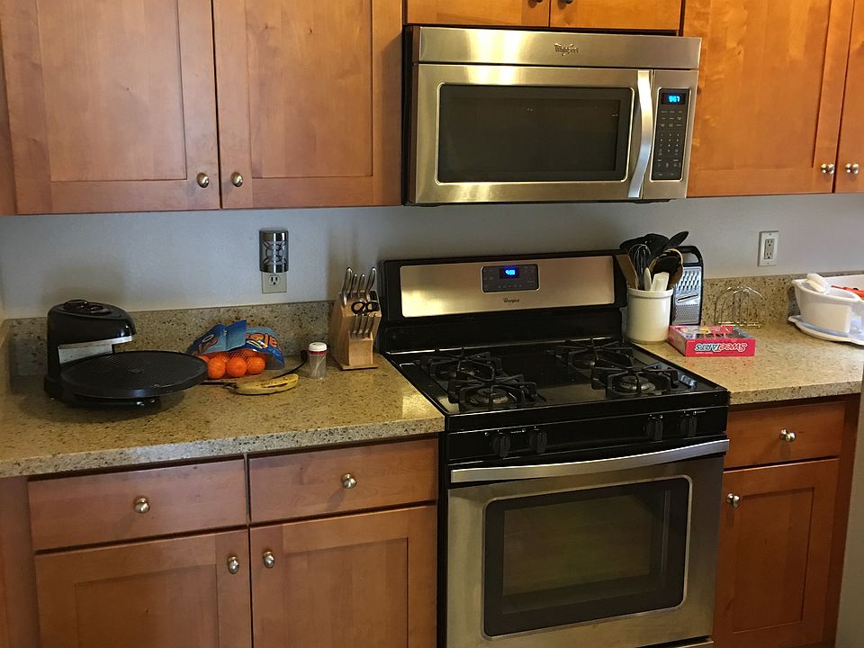 2nd image of 2911 Pinewood Ct