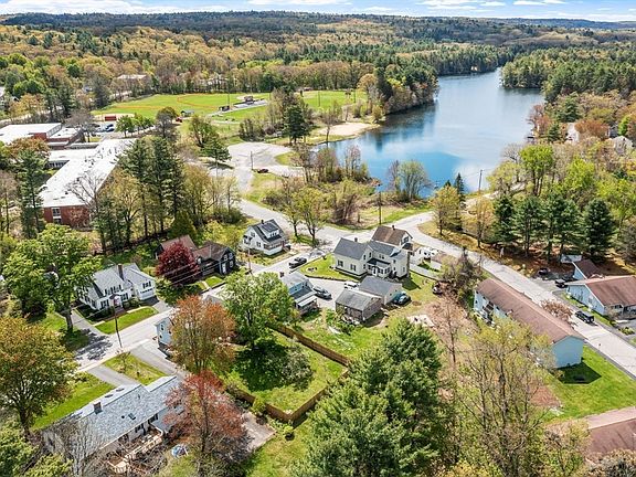 3rd image of 125 Lake Ellis Rd