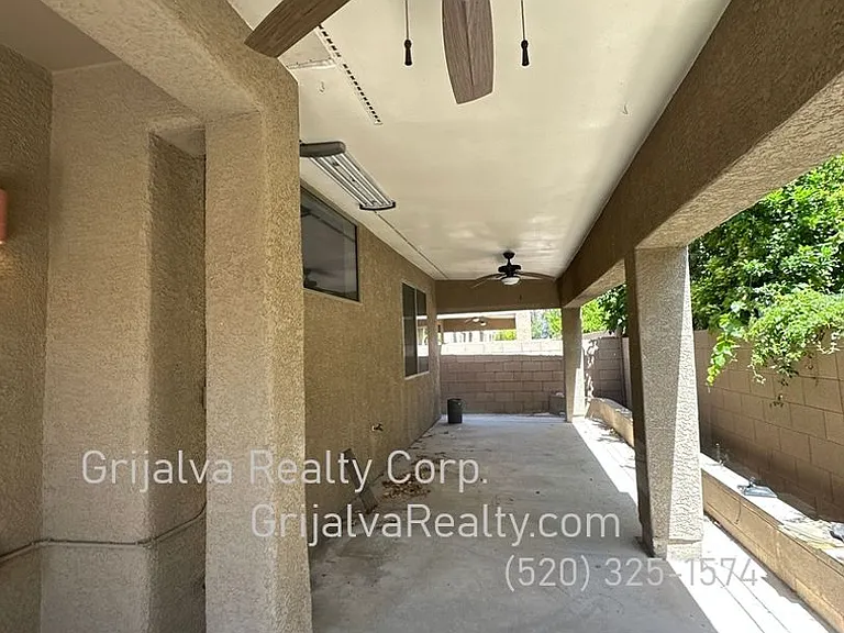 2277 W Floral Cliff Way — Photo 16