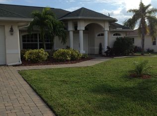2124 SE 13th St, Cape Coral, FL 33990