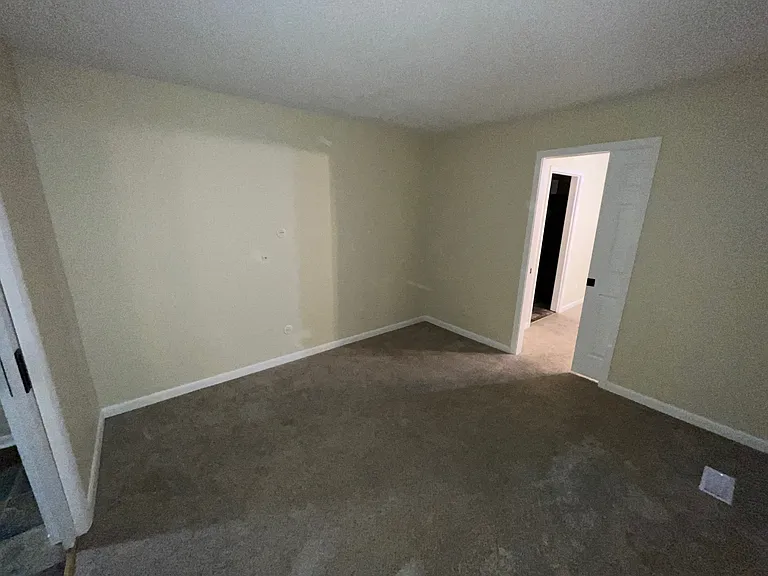 1208 Wentworth Pl — Photo 16
