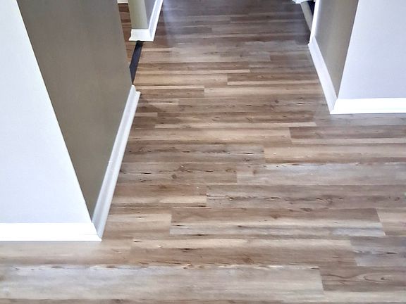 3rd image of 5436 Cresthaven Ln APT 3