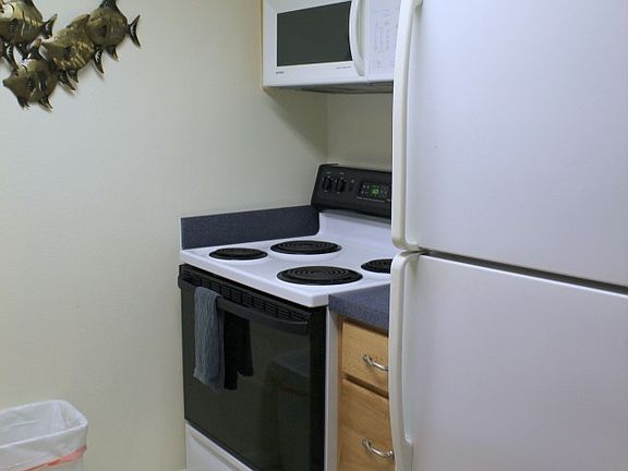 3rd image of 5930 A1a S Unit 9D