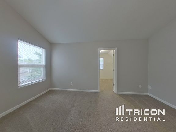 5th image of 1401 Waylon Ave