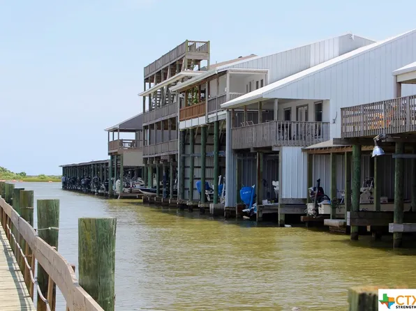 605 S 13th St #605, Pt O Connor, TX 77982