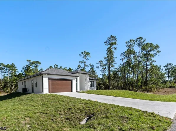 1112 Calvin Ave, Lehigh Acres, FL 33972