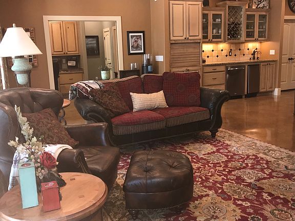 5th image of 2638 Beaver Ln