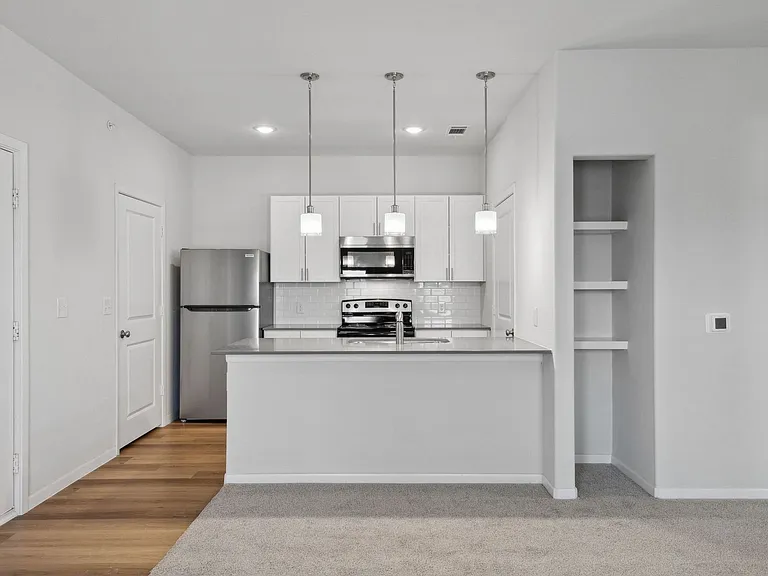 Stone Creek Flats - Brand New Apartments in Sherman, Texas — Photo 18