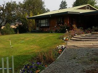 2406 Glenbrook Loop Rd, Riddle, OR 97469