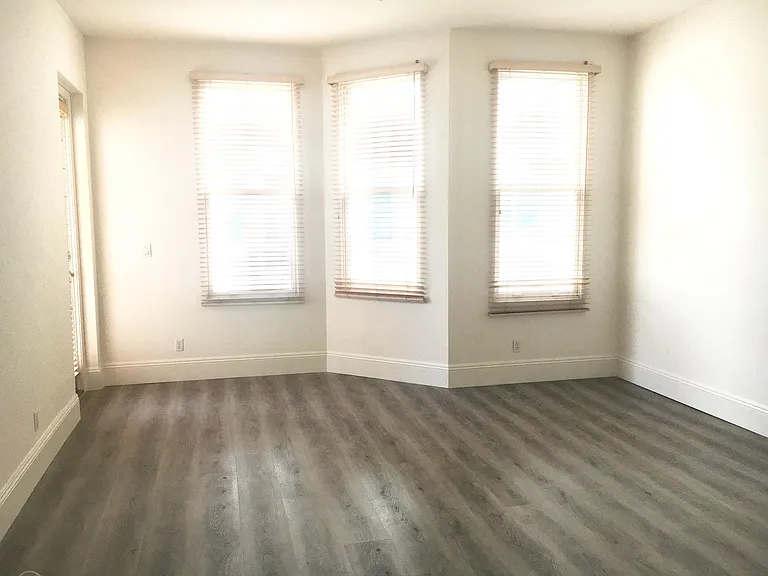 655 India St #405 — Photo 14