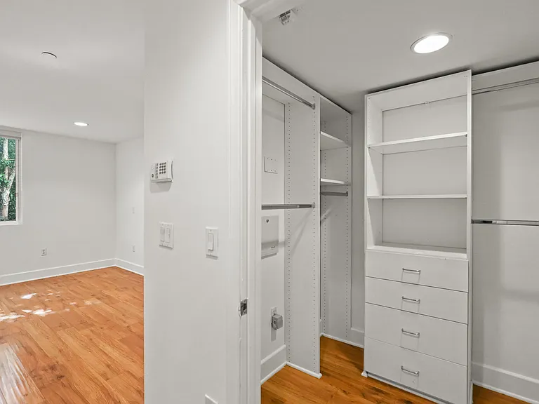 834 N Edinburgh Ave #G310 — Photo 37