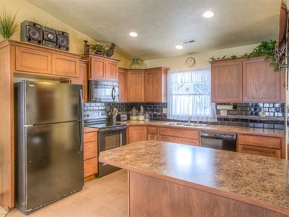 4th image of 2008 N Arties Ln