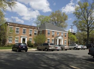 200 E Glendale Ave #210-1, Alexandria, VA 22301