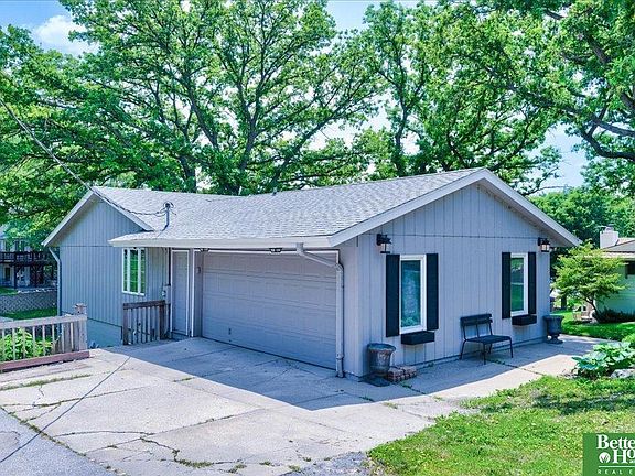 2nd image of 1213 Manley Ct