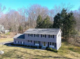 1 Sturdevant Dr, Danbury, CT 06811