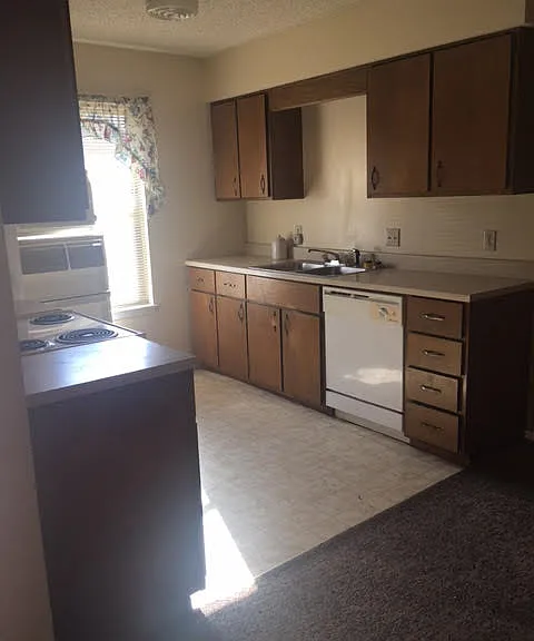 2547 Kessler Dr — Photo 5