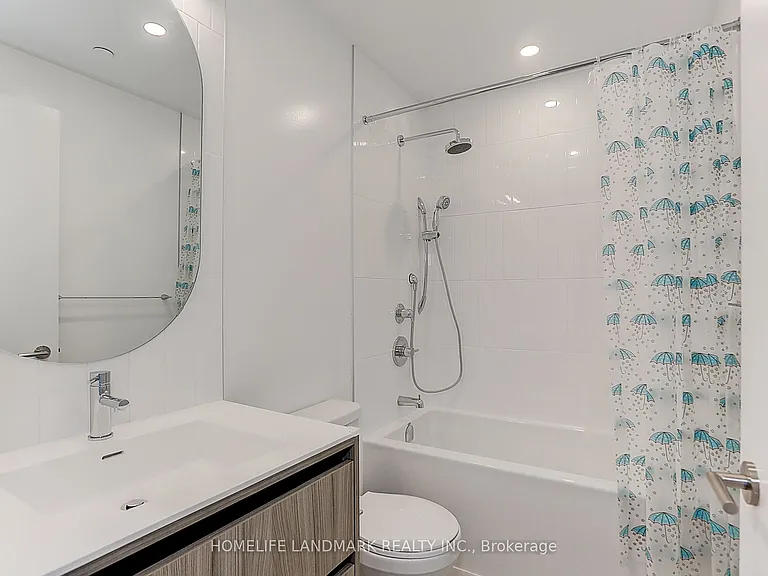 7950 Bathurst St #B-532 — Photo 25