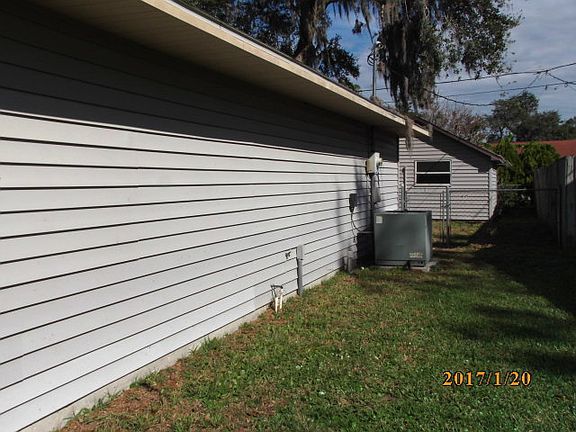 2nd image of 1315 Travelers Palm Dr