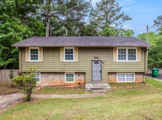 2235 Cherokee Valley Cir, Lithonia, GA 30058