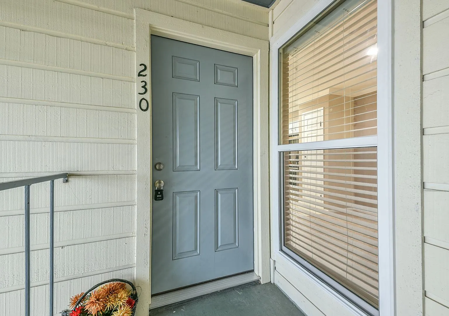 One BR Condo Near Clear Lake — Photo 1