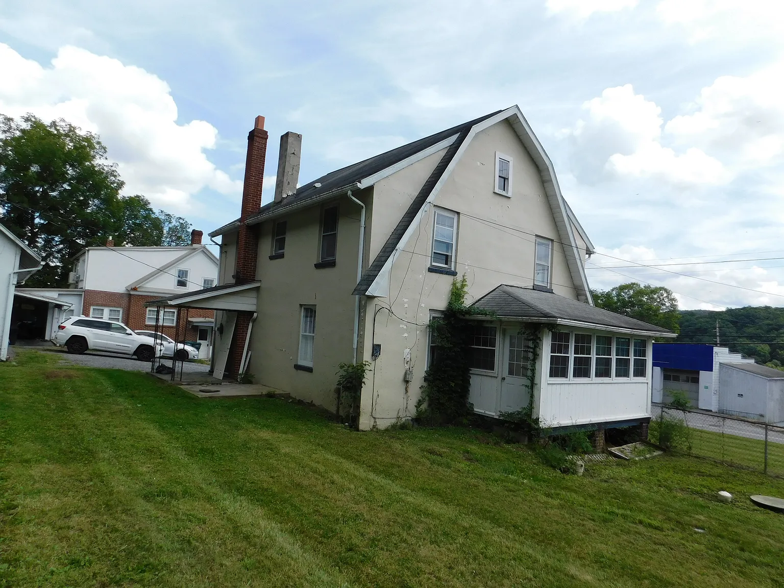 3 bed, 1316 sqft, $1,100 — Photo 4