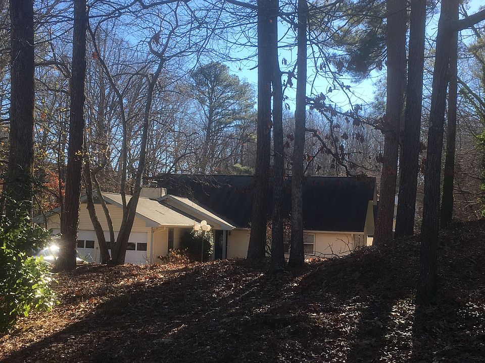 1st image of 2221 Perrin Dr