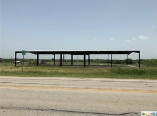 9587 N Highway 80, Leesville, TX 78122