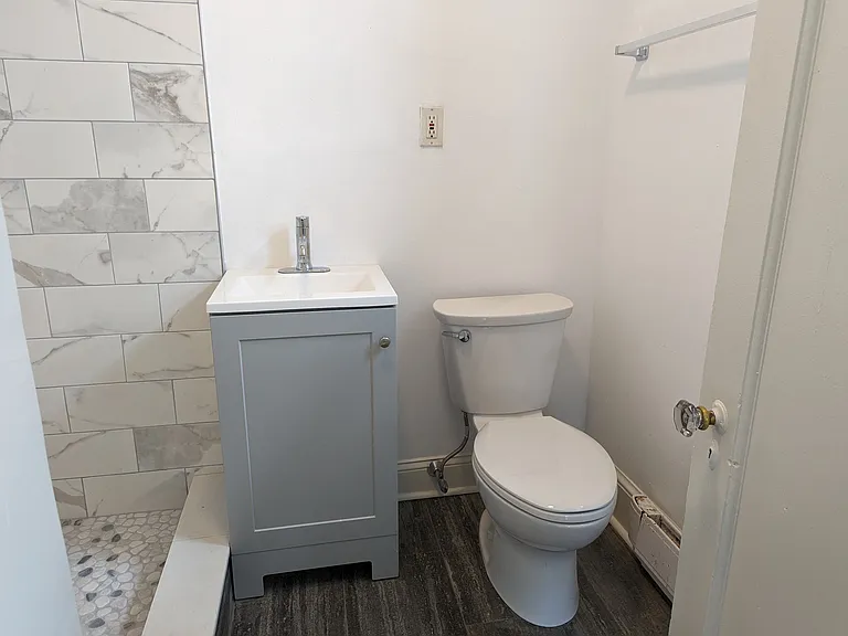 5606 Ridge Avenue — Photo 19