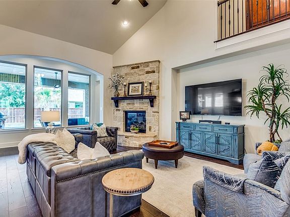 3rd image of 1837 Snapdragon Rd