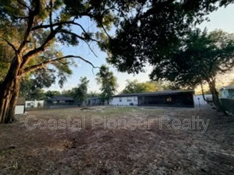 8711 N Wick Pl — Photo 48