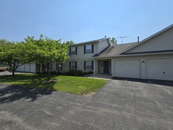 1075 N Village Dr Unit 4, Round Lake Beach, IL 60073