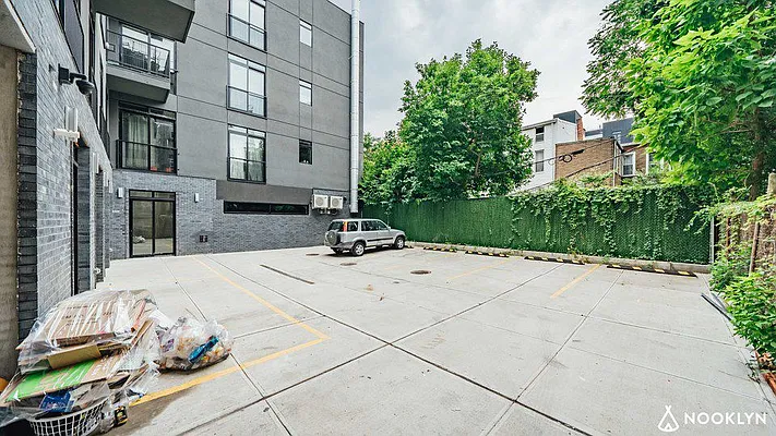 Rented by Nooklyn NYC LLC | media 8