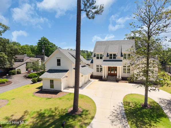 212 Wilson Point Road, Trent Woods, NC 28562