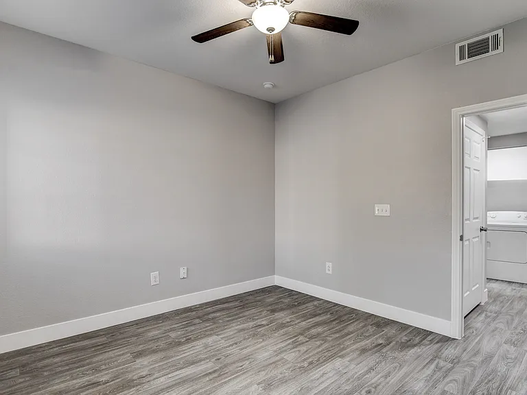 Aspen Peak Condominiums — Photo 16