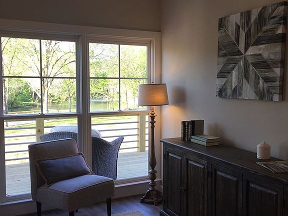 4th image of 45 Lake Davidson Ln Ste 3